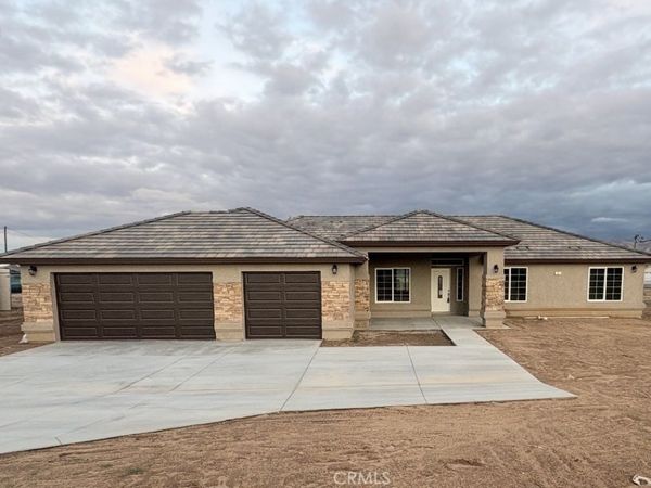 9677 I Avenue, Hesperia, CA 92345