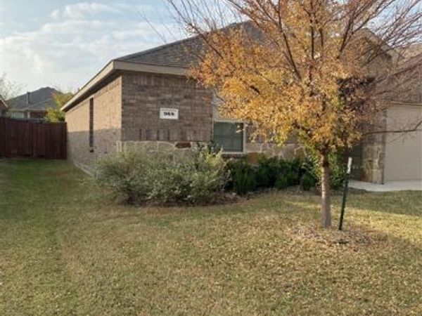 968 Glover Drive , Aubrey, TX 76227