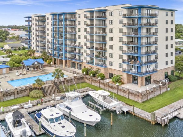 4425 Arendell Street, Unit 609, Morehead City, NC 28557