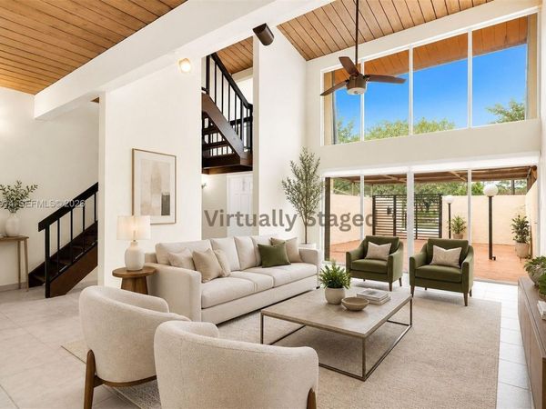 7601 SW 105th Ave, Miami, FL 33173