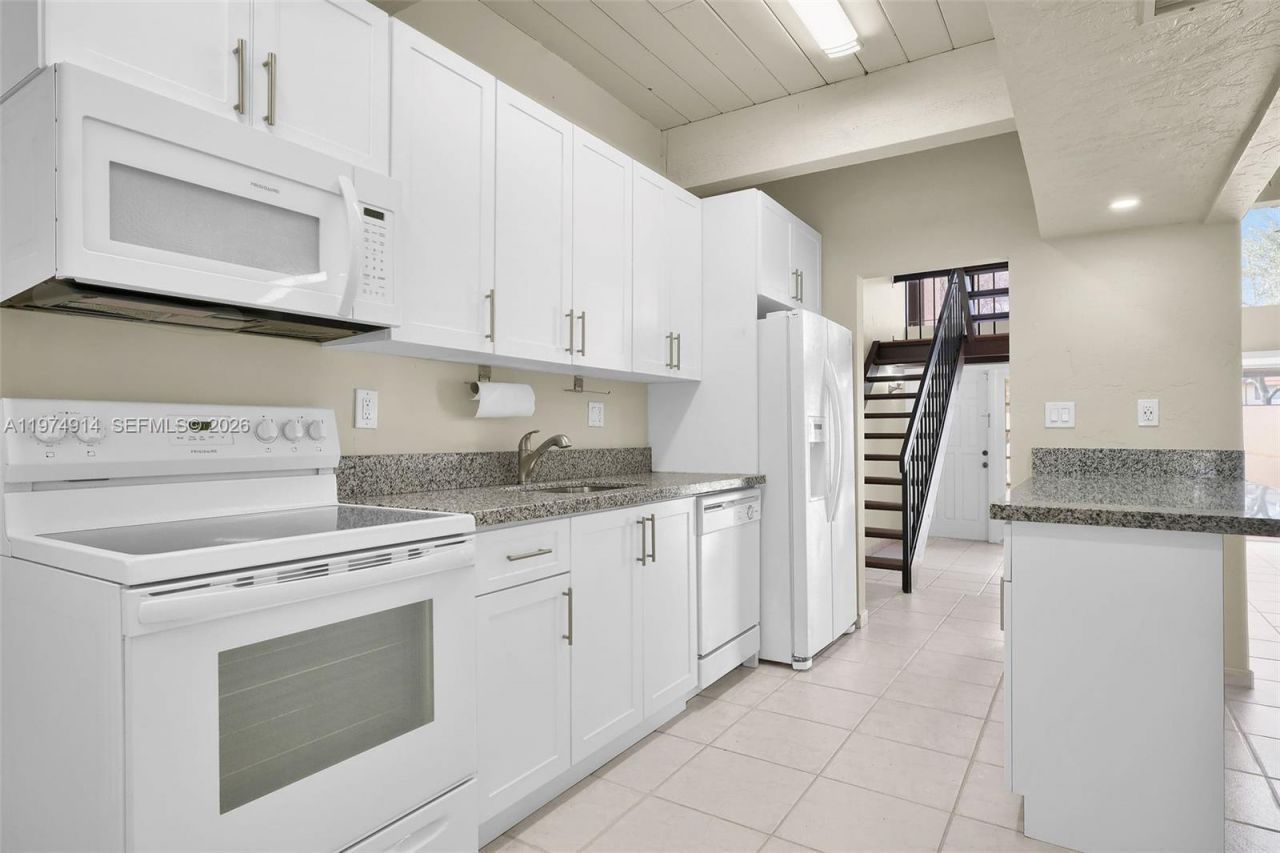 7601 SW 105th Ave, Miami, FL 33173 Photo