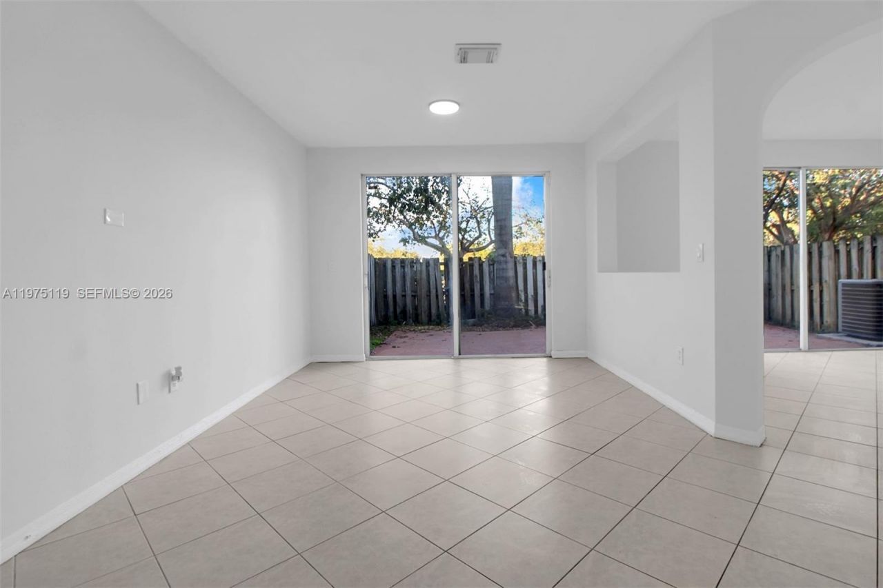 27463 SW 137th Ct, Unit 27364, Homestead, FL 33032 Photo