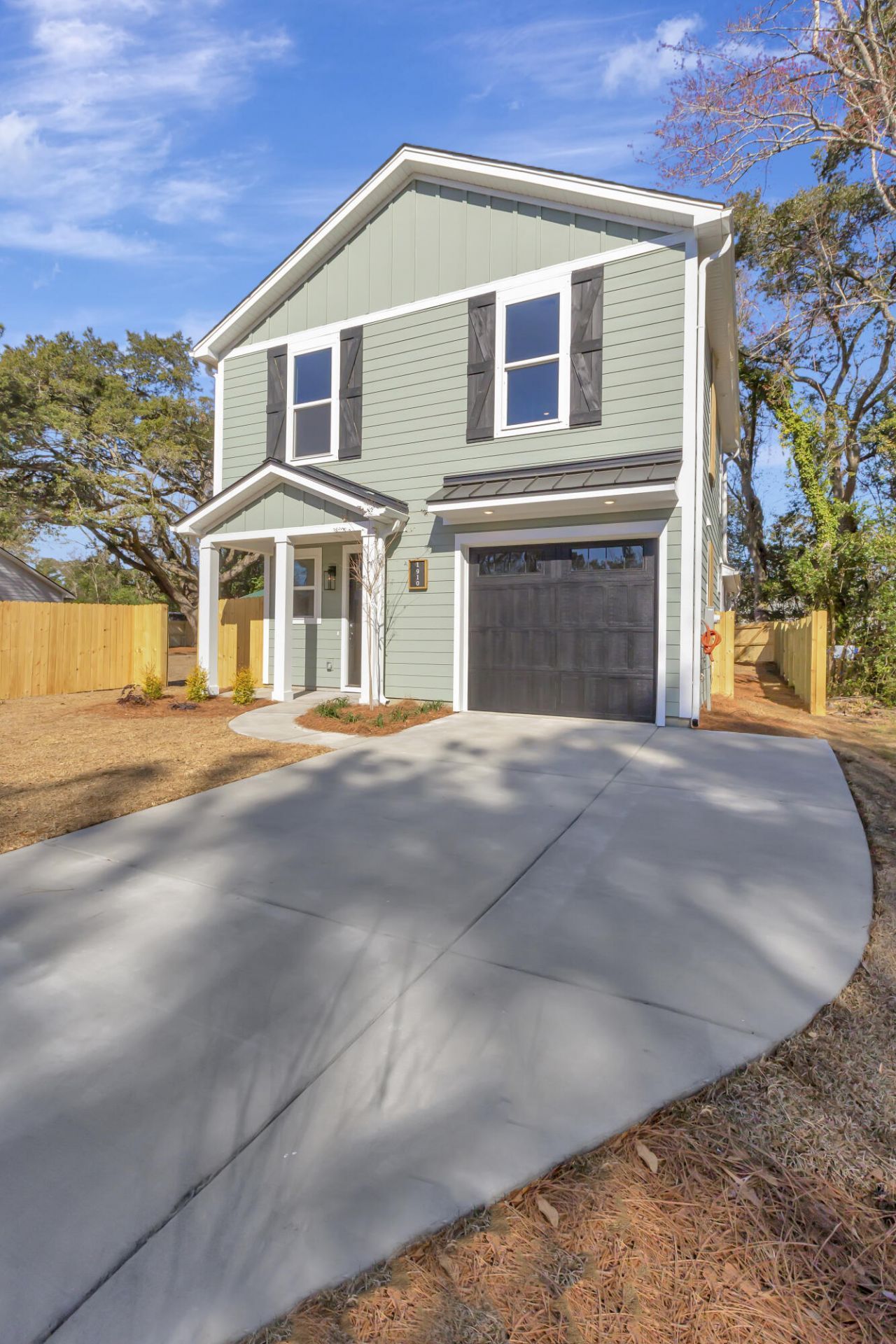 1910/1912 Piper Drive Photo 5