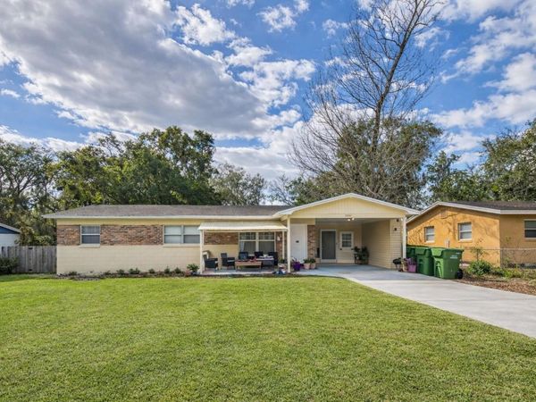 1405 PEMBROOK DRIVE , LEESBURG, FL 34748