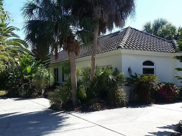2 AVENUE MONET , PALM COAST, FL 32137