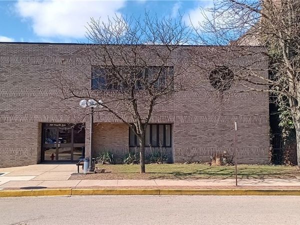 701 Fourth Avenue, New Kensington, PA 15068