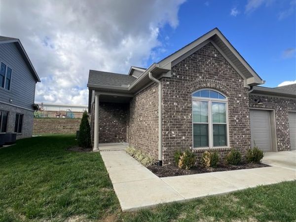 556 Cumberland Pointe Lane , Bowling Green, KY 42103