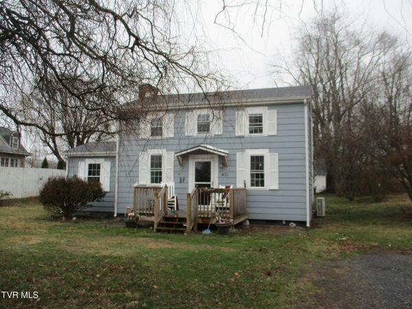 431 Maple Street, Glade Spring, VA 24340