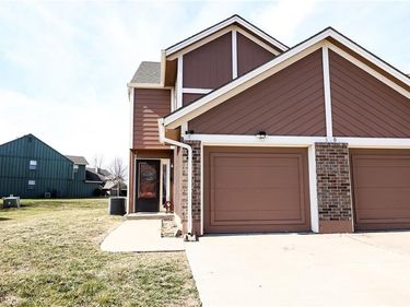 520 NE Knox Street, Unit D, Blue Springs, MO 64014