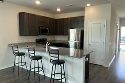 1217 Warrens Way photo 4