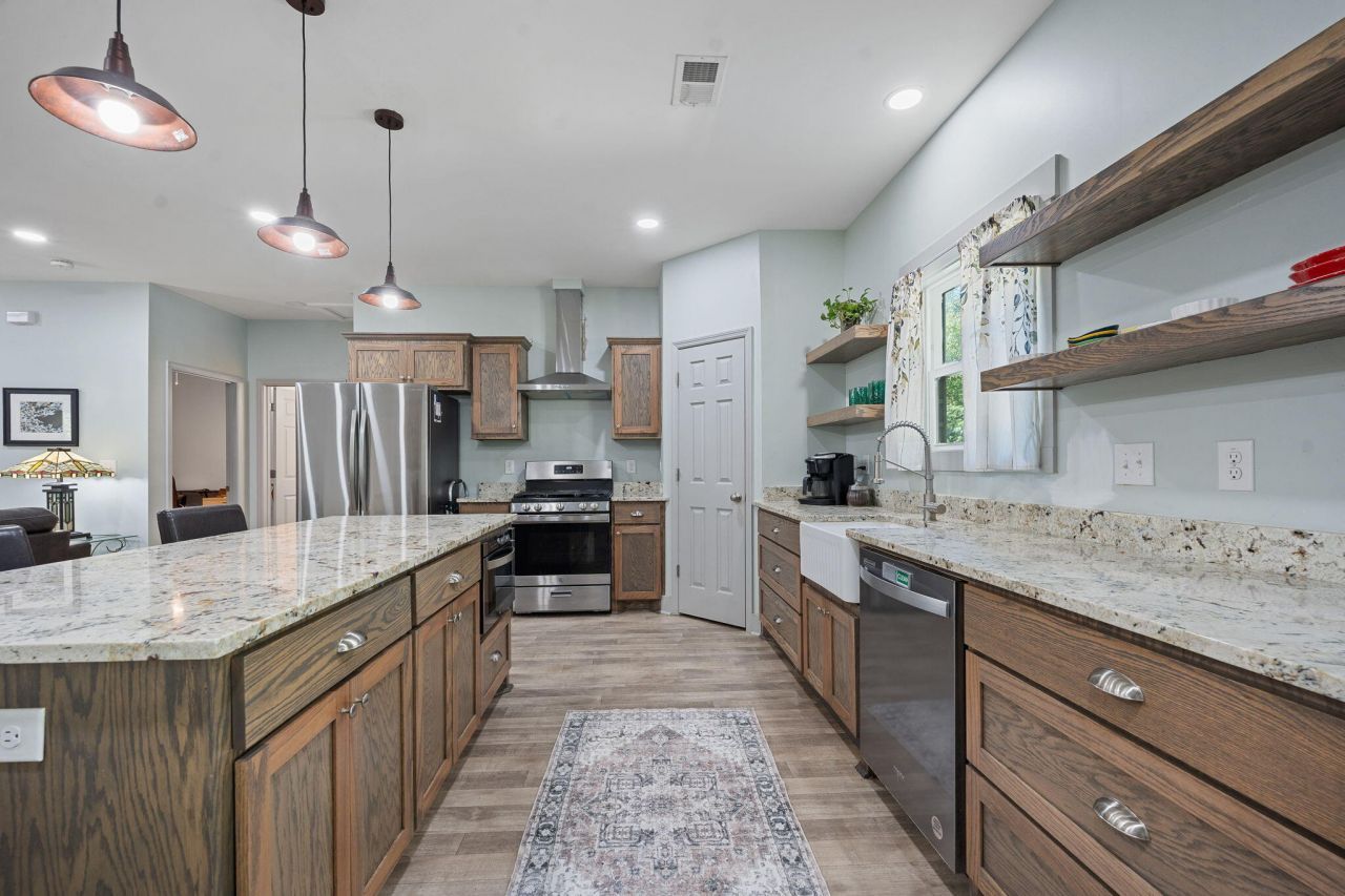 818 Frasier Lane Photo 18