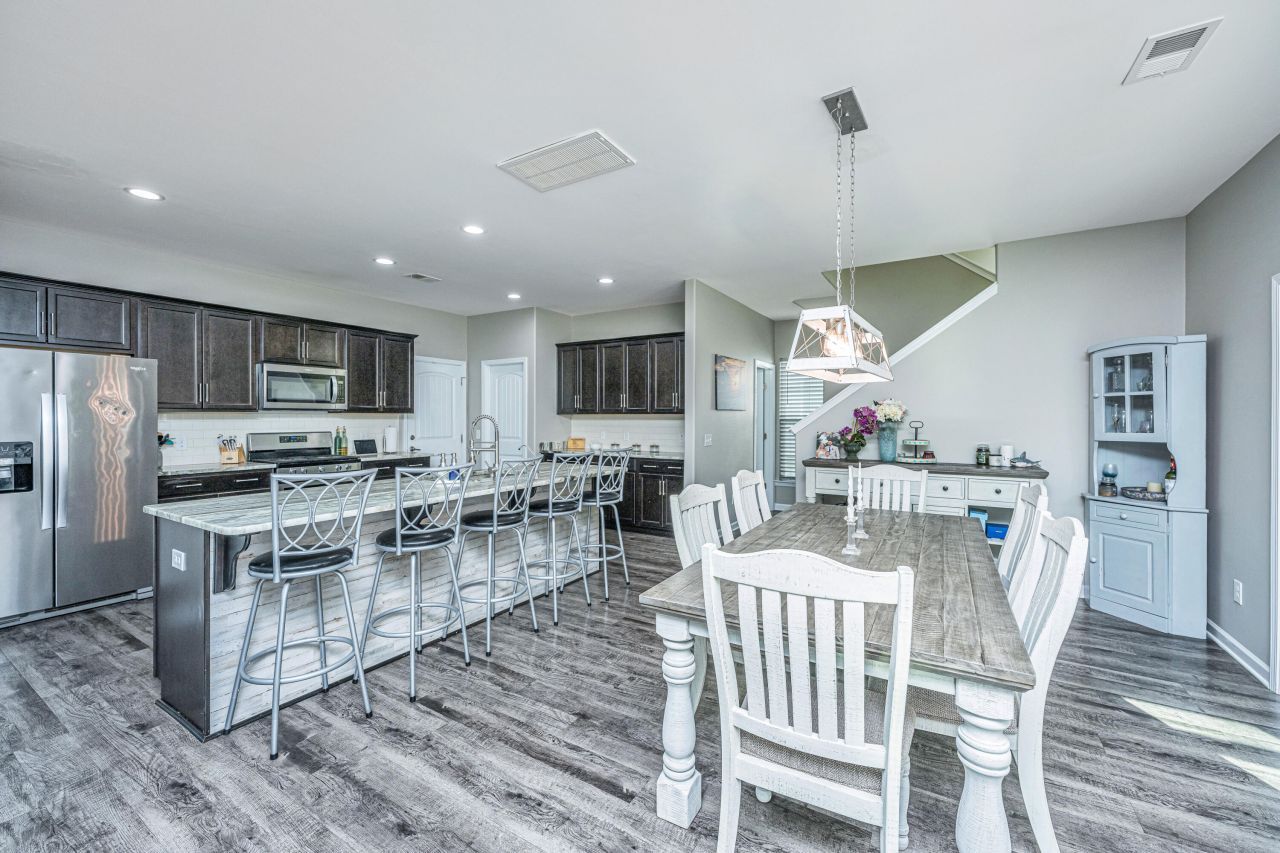 419 Sanctuary Park Drive Photo 13