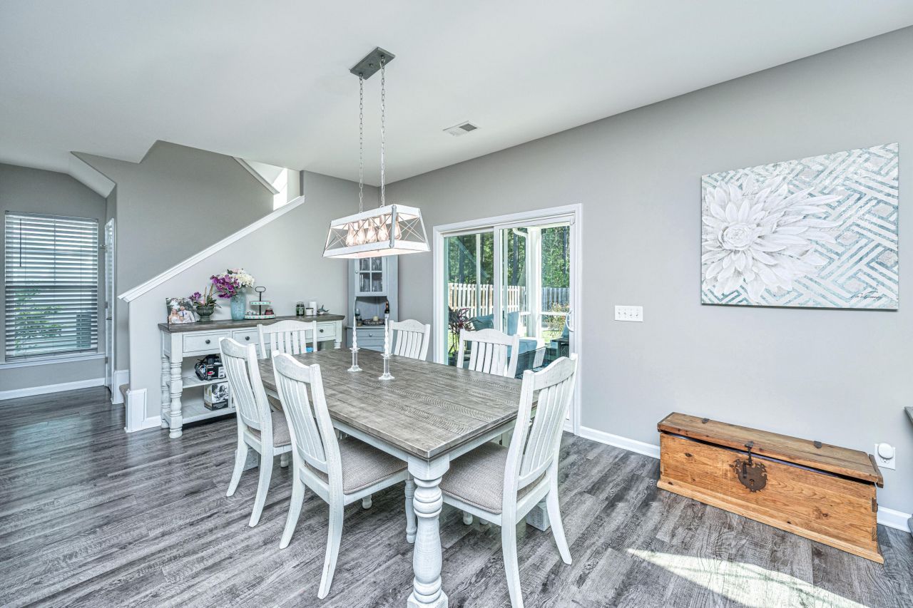 419 Sanctuary Park Drive Photo 14