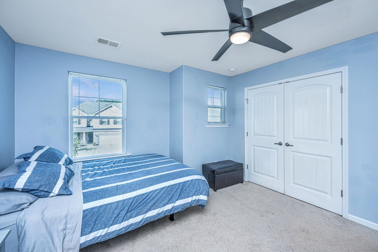 419 Sanctuary Park Drive Photo 23