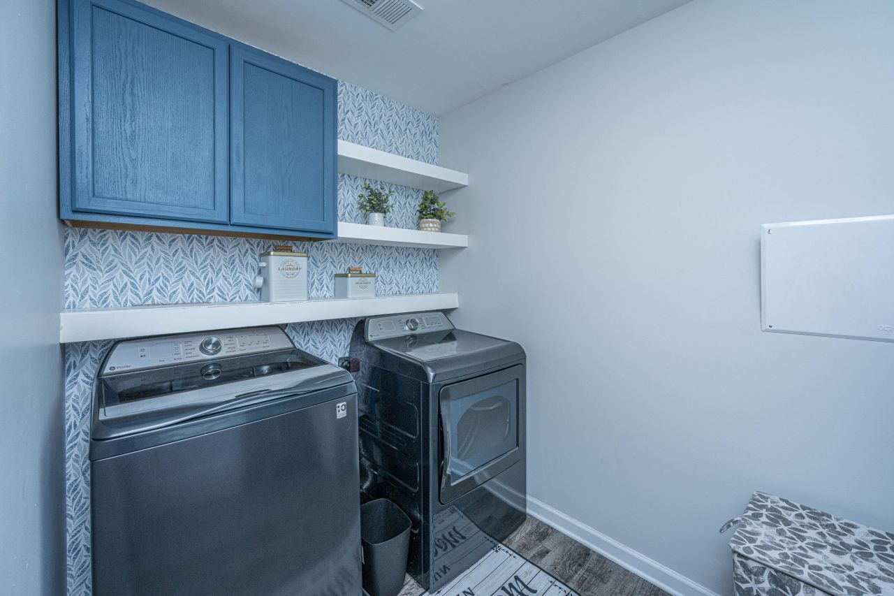 419 Sanctuary Park Drive Photo 34