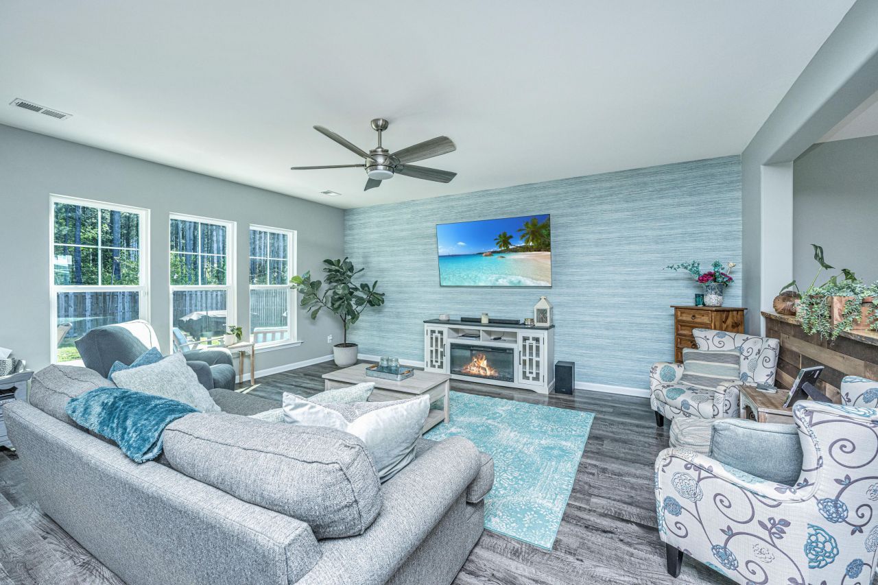 419 Sanctuary Park Drive Photo 9