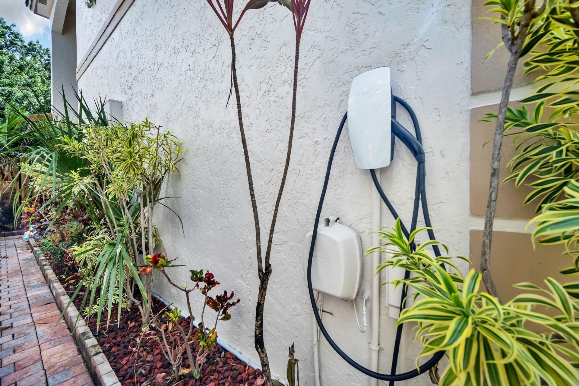 1231 Hayes Street, Hollywood, FL 33019 Photo