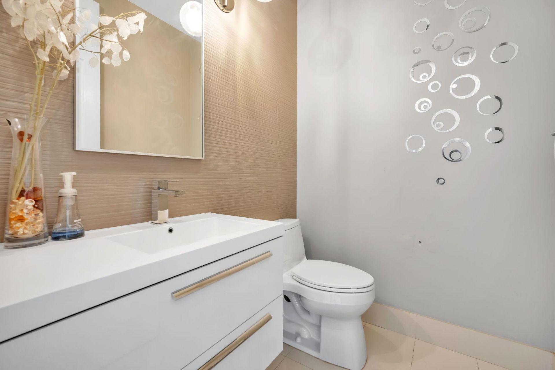 1231 Hayes Street, Hollywood, FL 33019 Photo