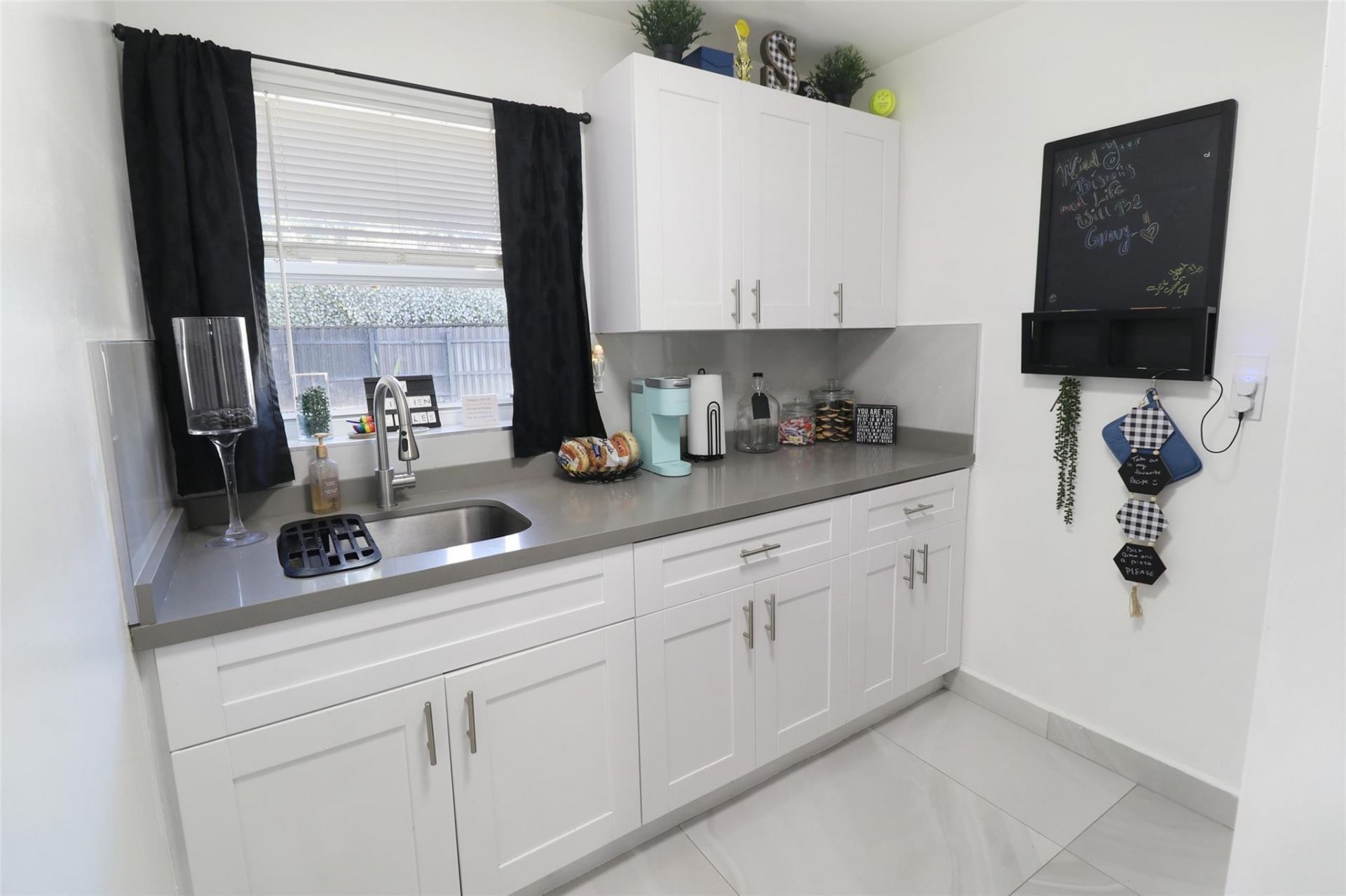 707 NE 15th St, Fort Lauderdale, FL 33304 Photo