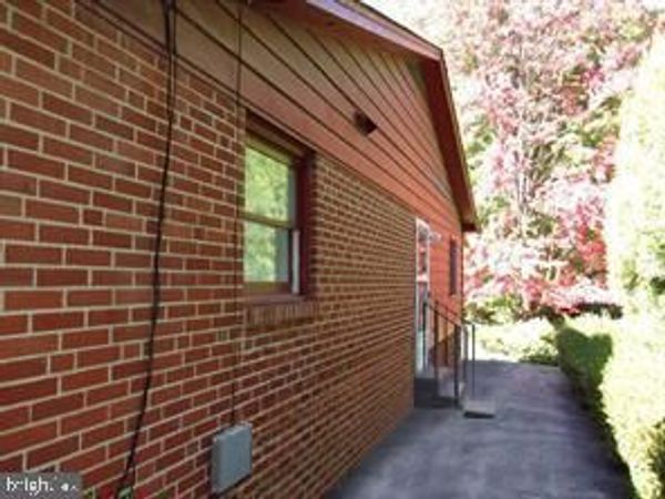 6013 NEILWOOD DRIVE, ROCKVILLE, MD 20852
