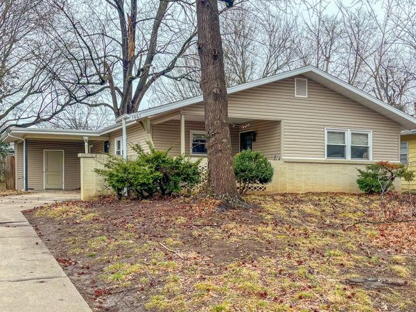 1461 E Berkeley Street, Springfield, MO 65804