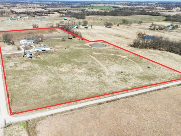 508 NW 10th Lane , Lamar, MO 64759