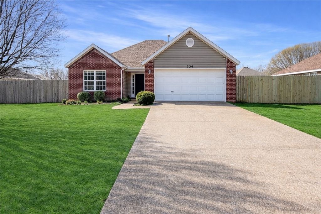 504 Emerald Street , Lowell, AR 72745 Main Photo