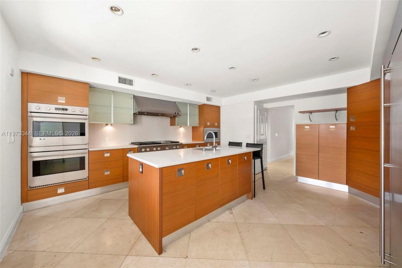 501 Hibiscus Dr, Hallandale Beach, FL 33009 Photo