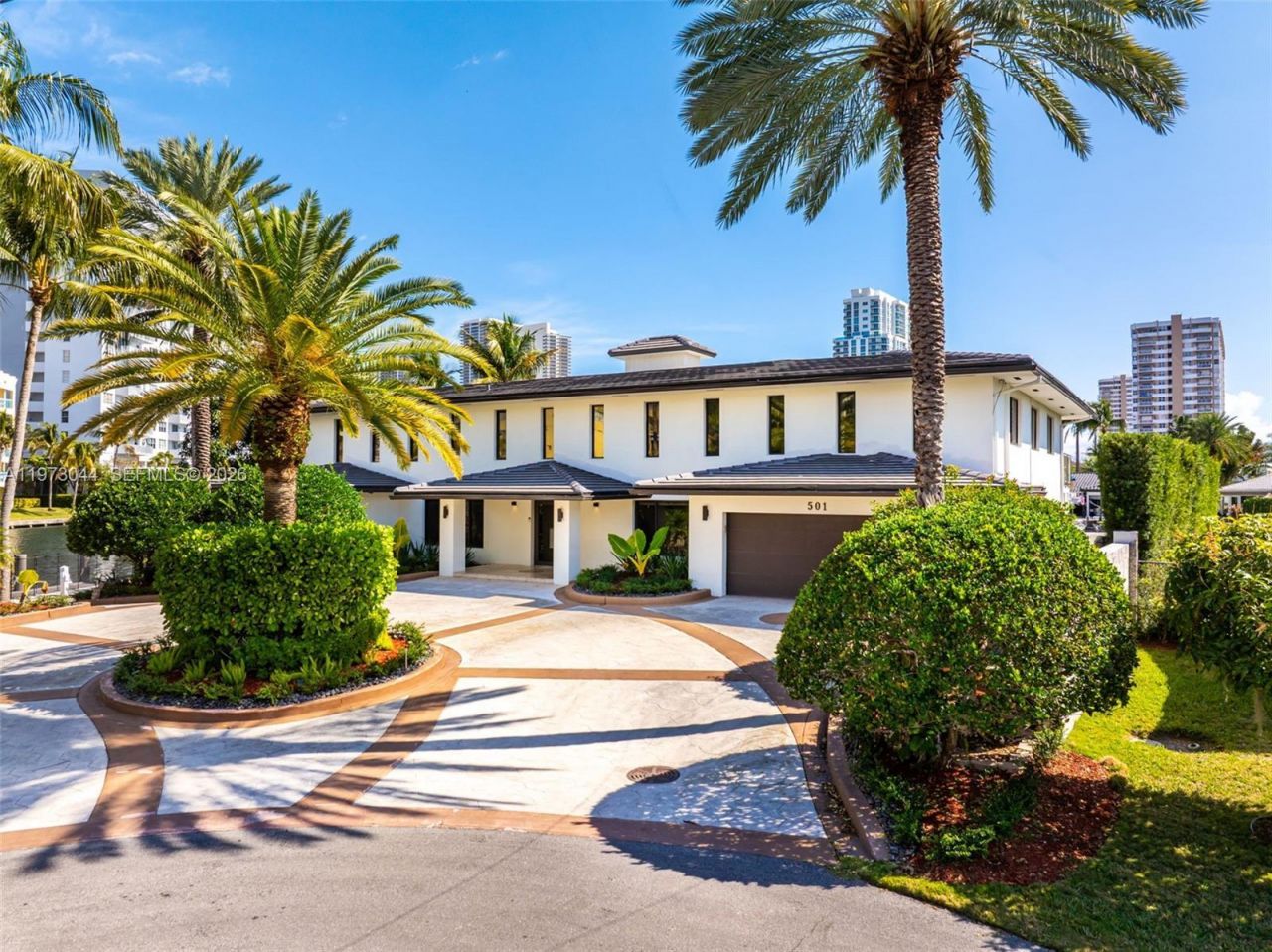 501 Hibiscus Dr, Hallandale Beach, FL 33009 Photo