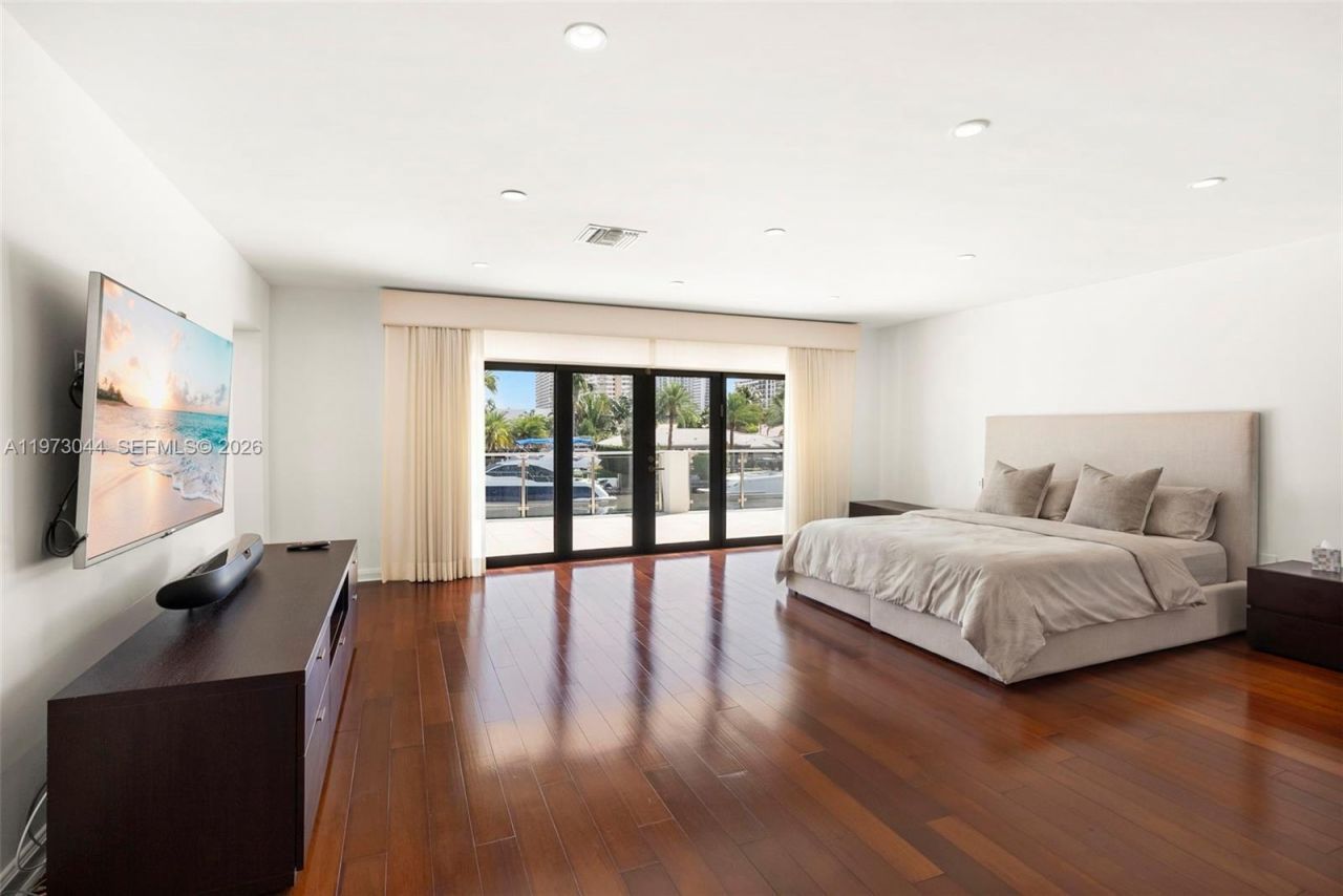 501 Hibiscus Dr, Hallandale Beach, FL 33009 Photo