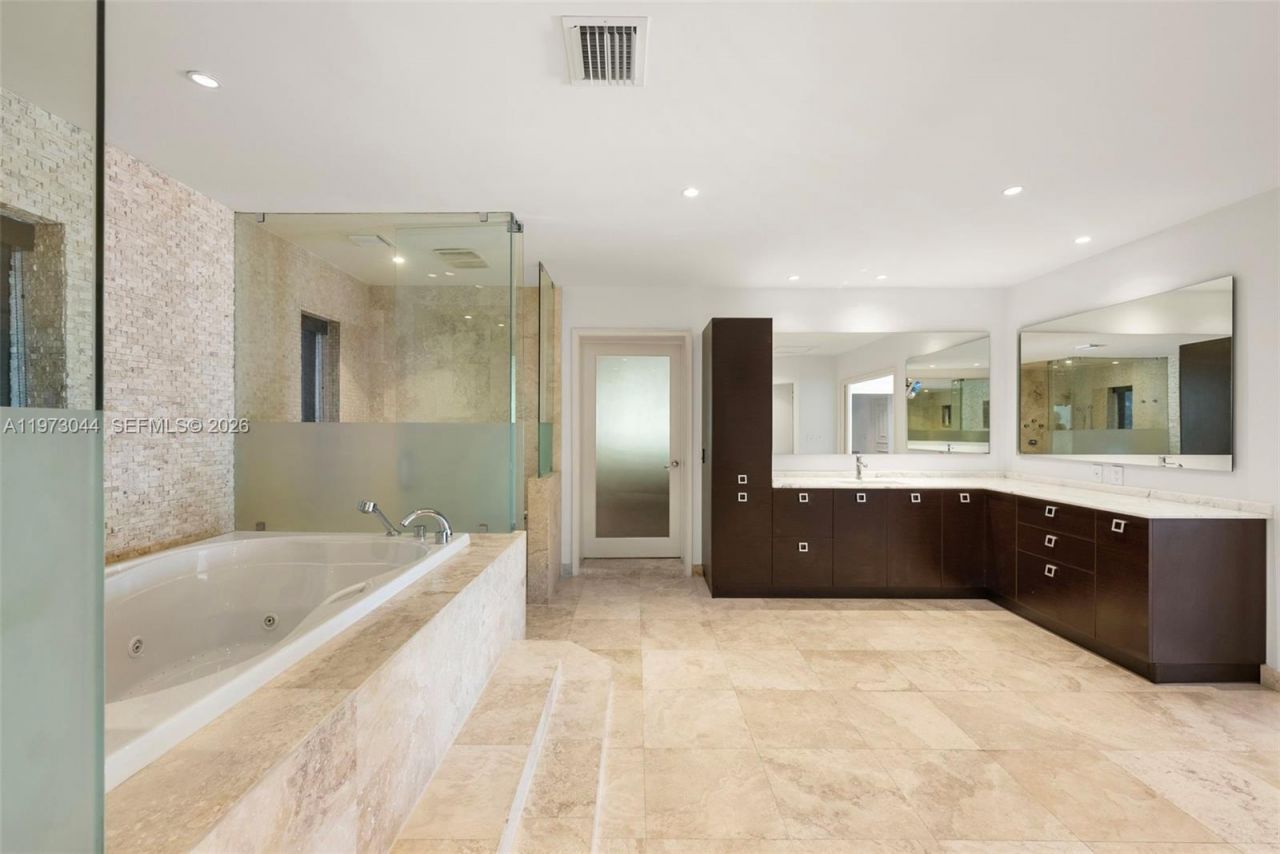 501 Hibiscus Dr, Hallandale Beach, FL 33009 Photo