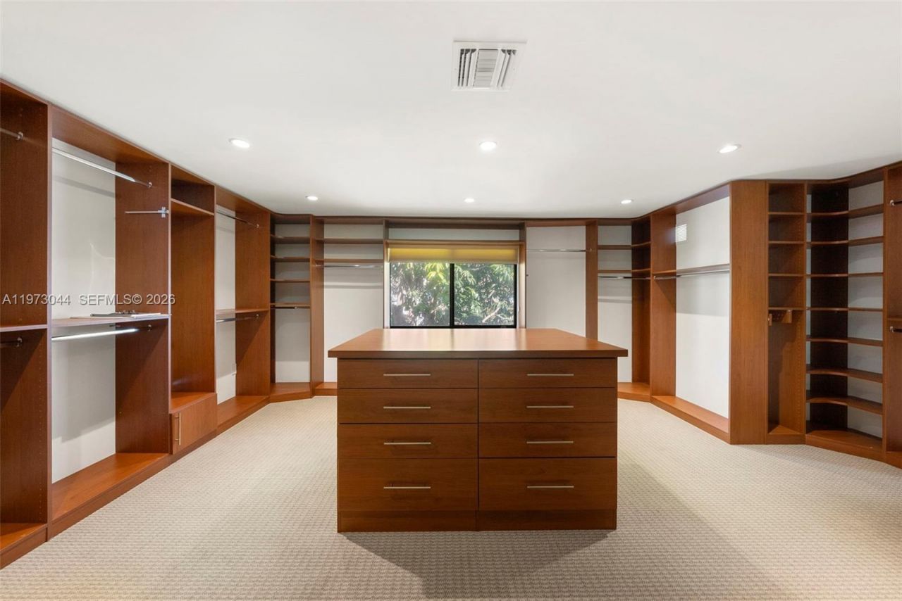 501 Hibiscus Dr, Hallandale Beach, FL 33009 Photo