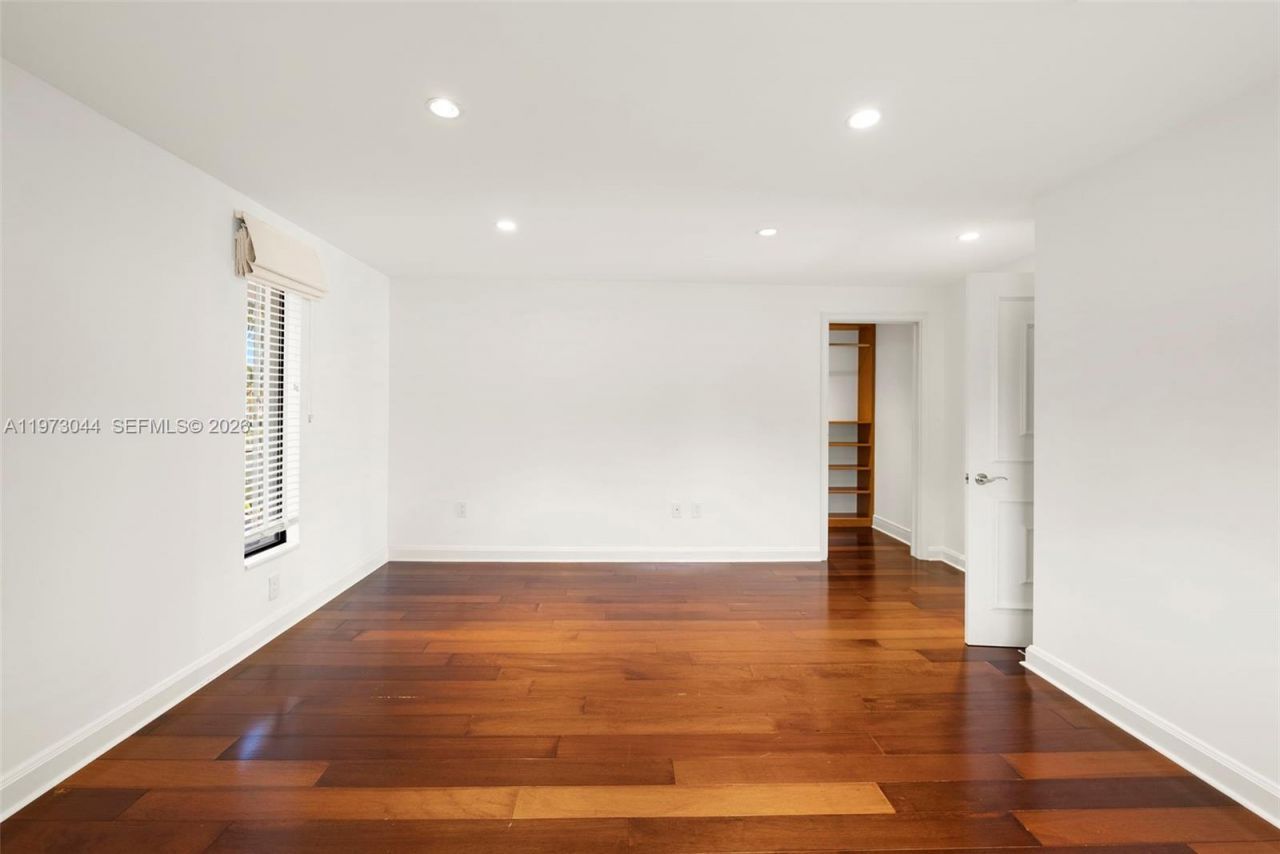 501 Hibiscus Dr, Hallandale Beach, FL 33009 Photo