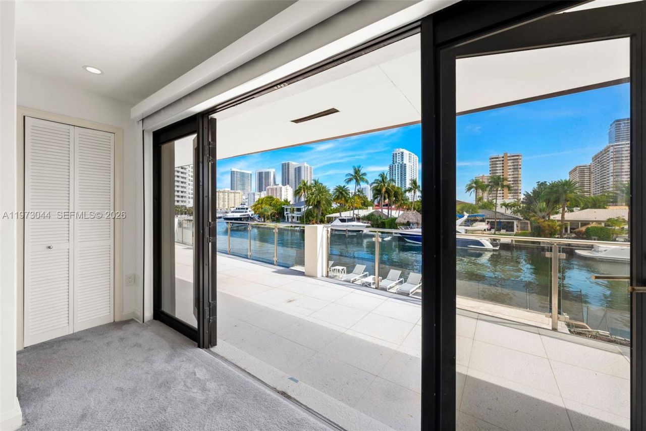 501 Hibiscus Dr, Hallandale Beach, FL 33009 Photo