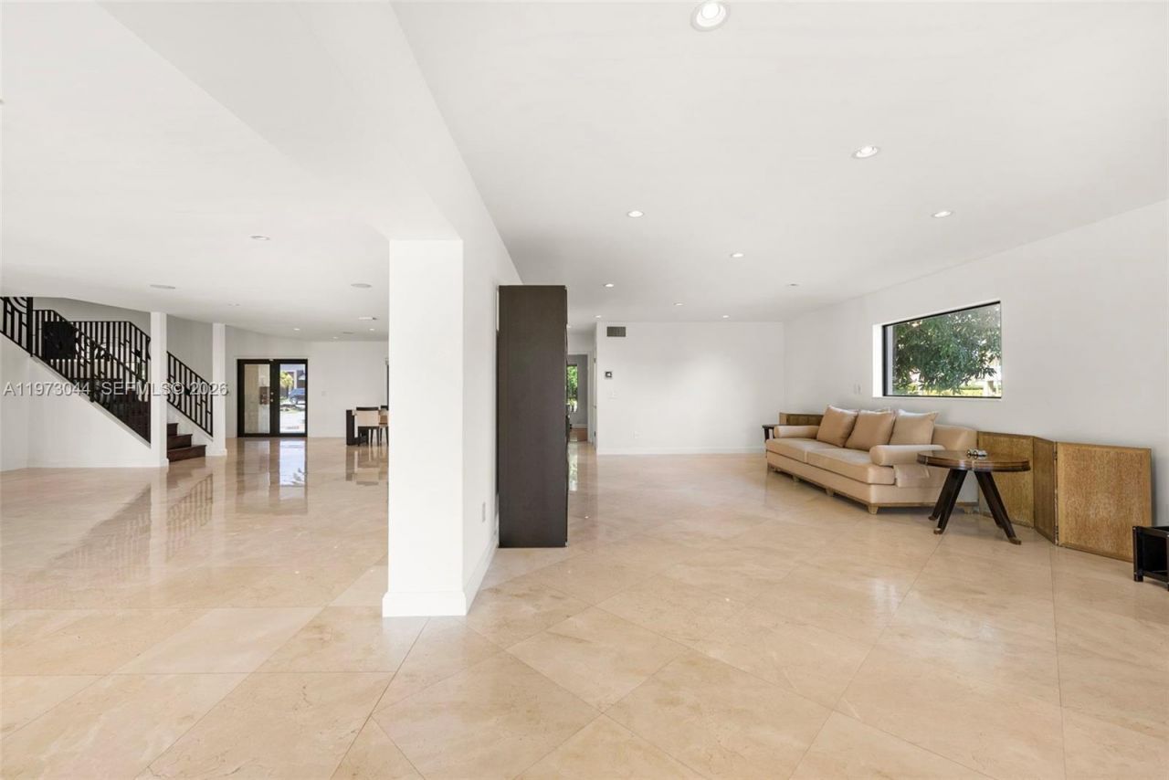 501 Hibiscus Dr, Hallandale Beach, FL 33009 Photo