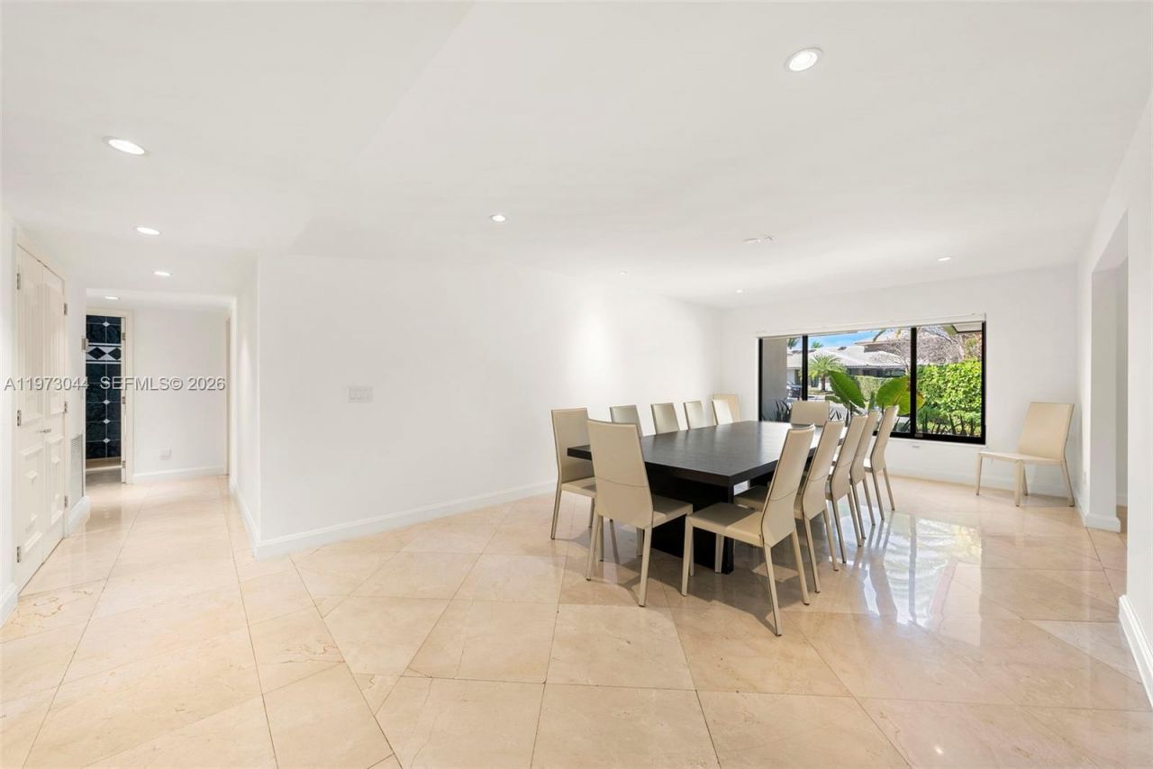 501 Hibiscus Dr, Hallandale Beach, FL 33009 Photo