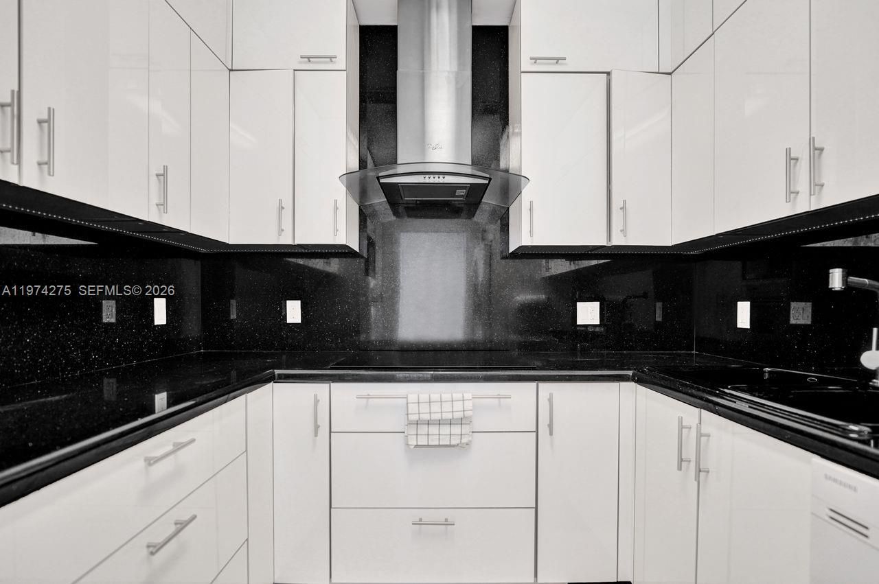 100 Lincoln Rd, Unit PH12, Miami Beach, FL 33139 Photo