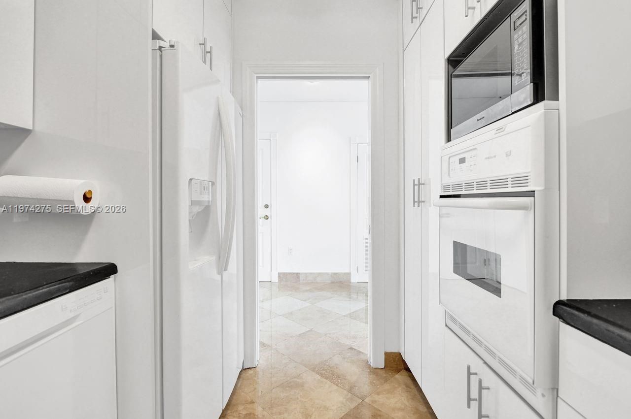 100 Lincoln Rd, Unit PH12, Miami Beach, FL 33139 Photo