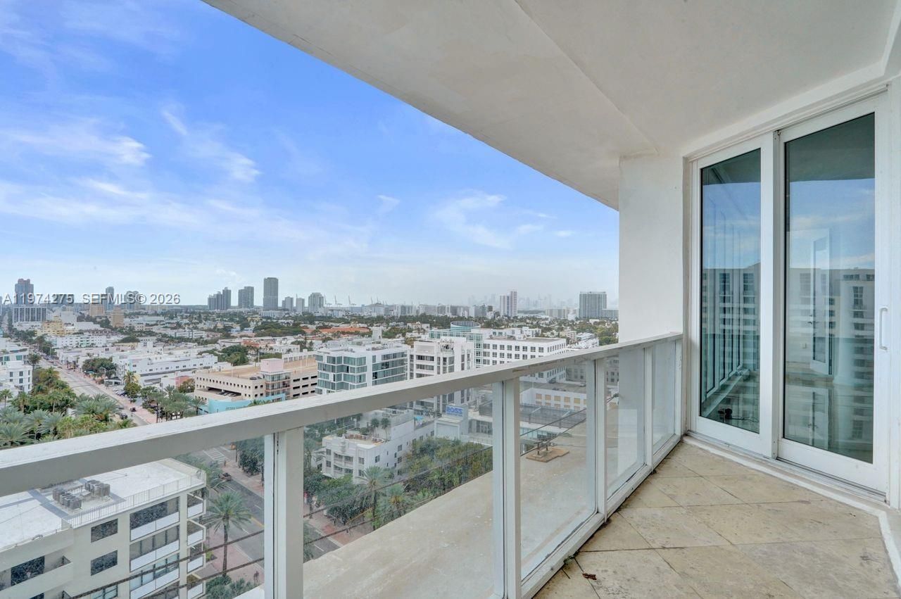 100 Lincoln Rd, Unit PH12, Miami Beach, FL 33139 Photo