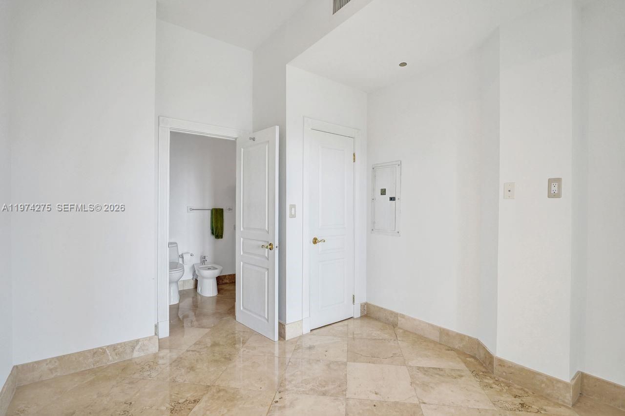 100 Lincoln Rd, Unit PH12, Miami Beach, FL 33139 Photo