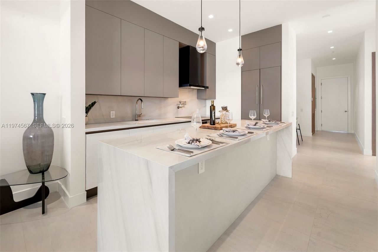 246 NE 6th Ave , Unit 302, Delray Beach, FL 33483 Photo