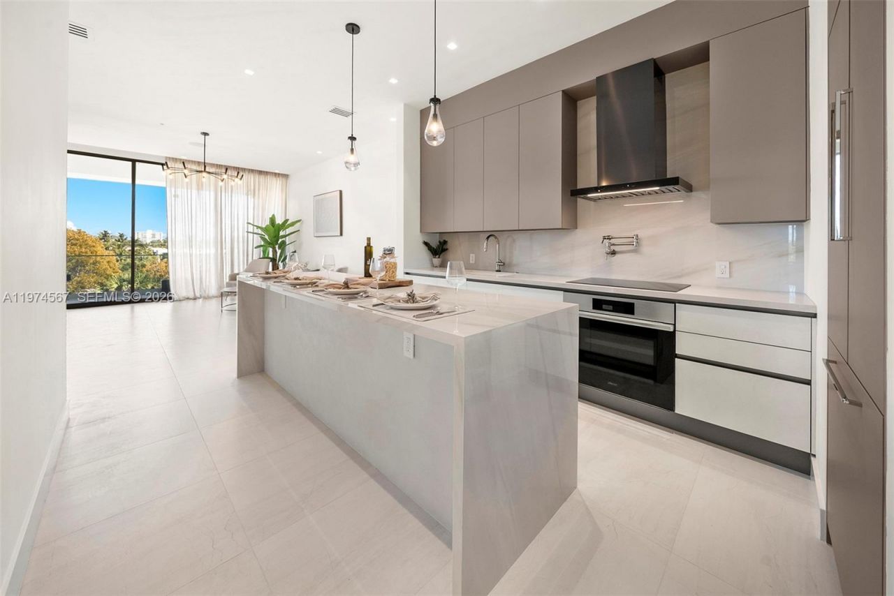 246 NE 6th Ave , Unit 302, Delray Beach, FL 33483 Photo