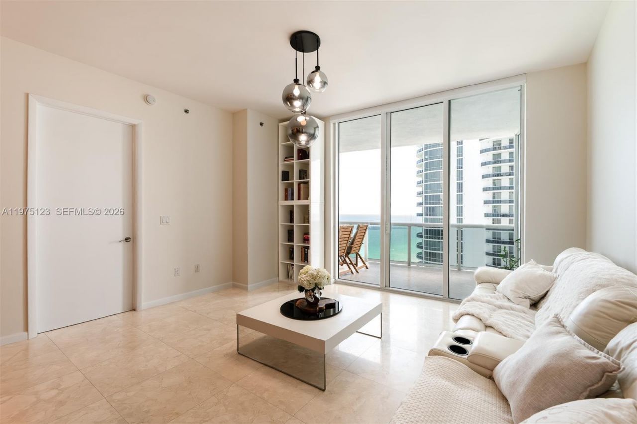 15901 Collins Ave, Unit 2502, Sunny Isles Beach, FL 33160 Photo
