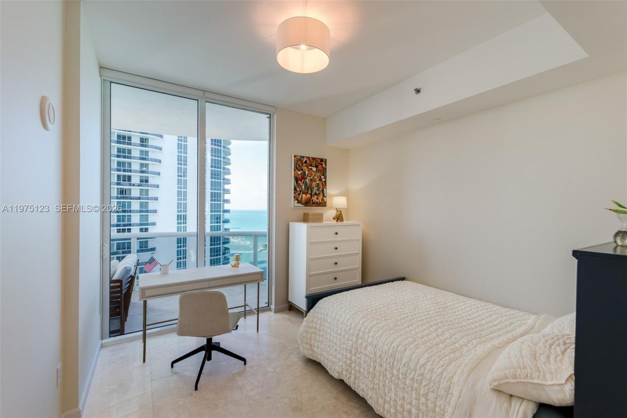 15901 Collins Ave, Unit 2502, Sunny Isles Beach, FL 33160 Photo