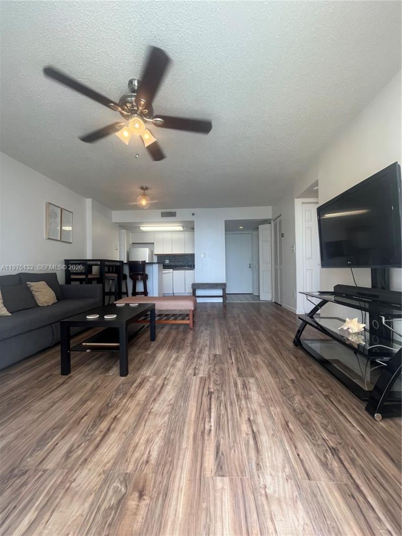 770 Claughton Island Dr, Unit 606, Miami, FL 33131 Photo