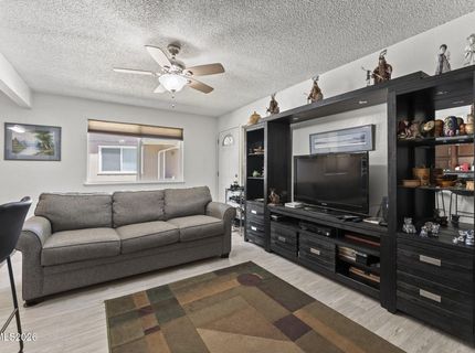 661 Oakwood Drive, Unit APT 3, Sparks, NV 89431 Photo