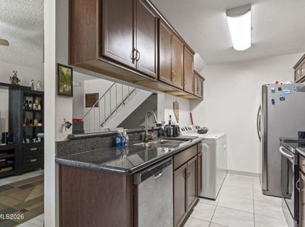 661 Oakwood Drive, Unit APT 3, Sparks, NV 89431 Photo