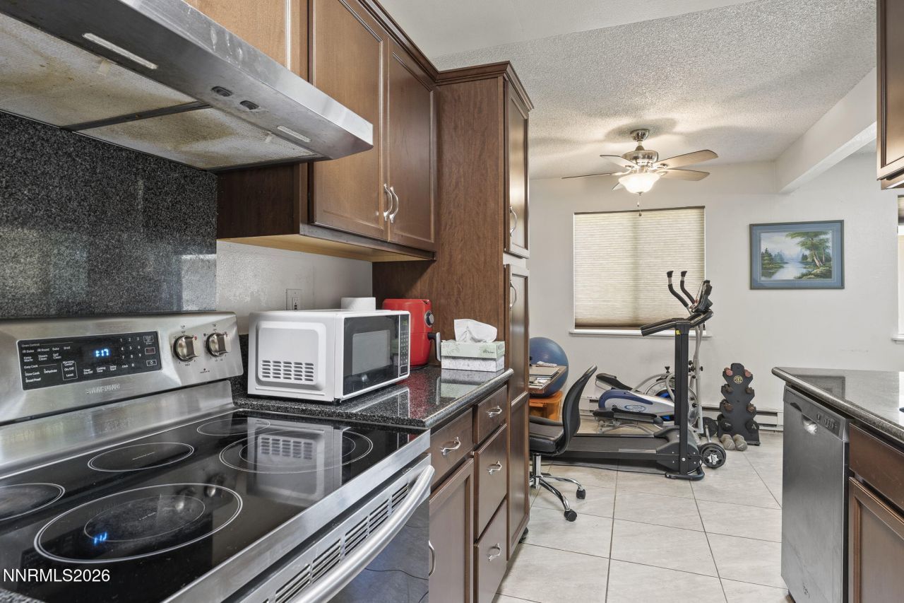 661 Oakwood Drive, Unit APT 3, Sparks, NV 89431 Photo
