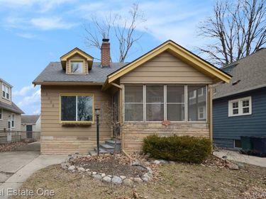 1105 E 5th Street, Royal Oak Twp, MI 48067