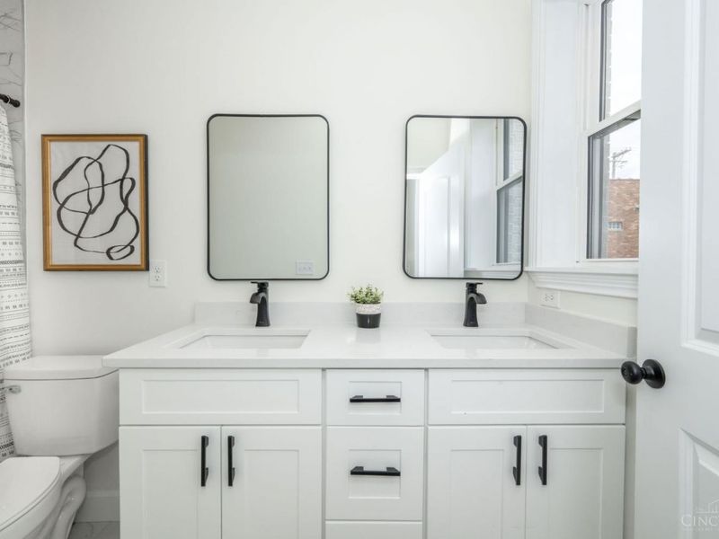 817 Hawthorne Avenue, Unit A, Cincinnati, OH 45205 Photo 22